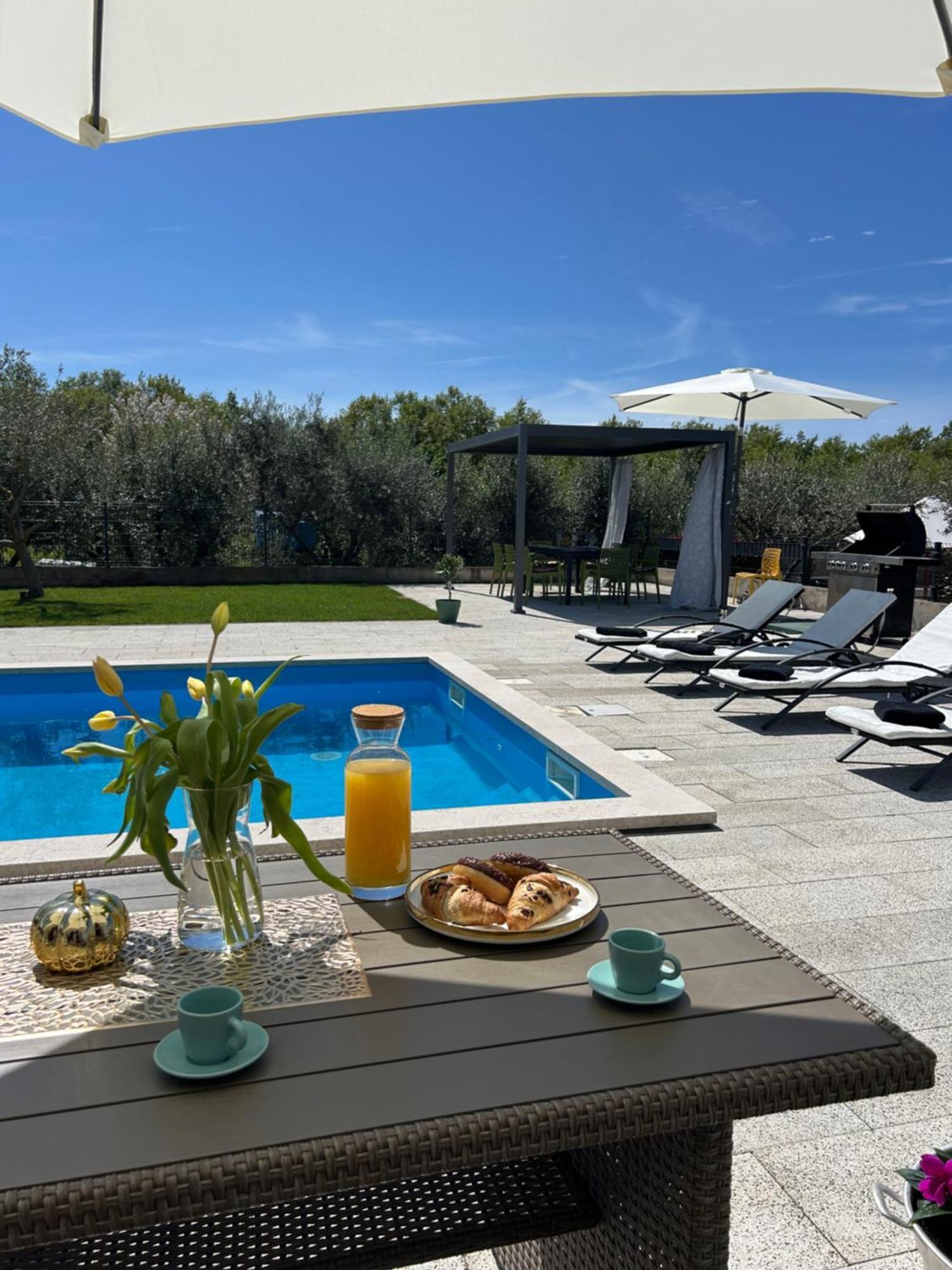 Villa Casa Storija Novigrad Istria Exterior foto